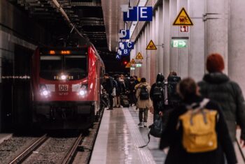 À bord des plus beaux trains du monde : voyager autrement, plus lentement, plus profondément
